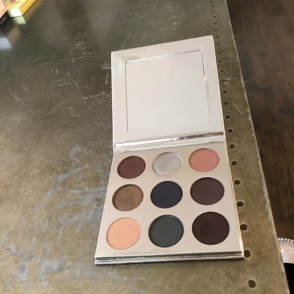 Kylie cosmetic